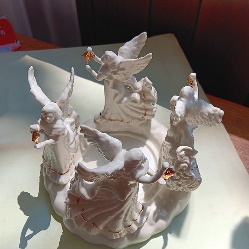 Circle four angels candle - angels,